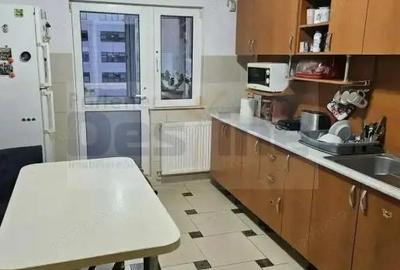 Apartament 3 camere-Decomandat- Bd. Poitiers - 3