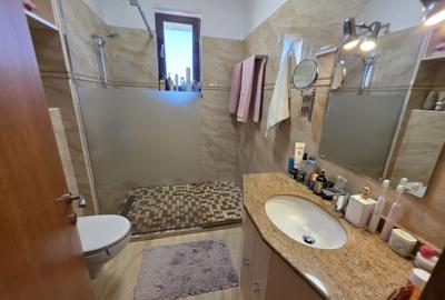Apartament cu 2 camere decomandat în Găvana - 8