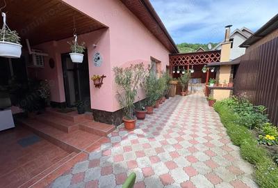 Casă cu 3 camere cu Teren 195 Mp în Mediaș - 1