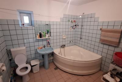 Casă individuală cu 4 camere cu Teren 1500 Mp în Central - 13