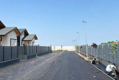 Casă cu 4 camere în Pasărea