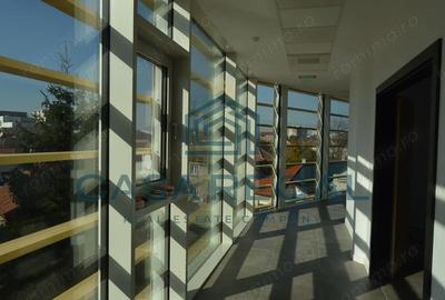 Spațiu comercial, de 160 mp, în Cantemir - 6