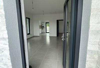 Casă cu 3 camere cu Teren 260 Mp în Berceni - 5