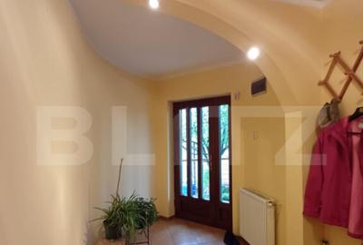 Casa cu 5 camere, 198 mp utili, 600 mp teren, in cartierul P - 5