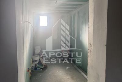 Casă cu 4 camere cu Teren 2878 Mp în Suștra - 4
