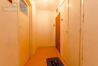 Apartament cu 2 camere si centrala proprie, zona Podgoria, Arad - 4