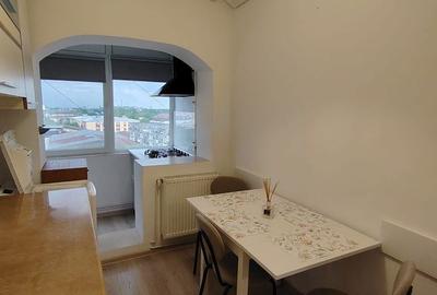 Apartament cu 3 camere în Micro 6 - 8