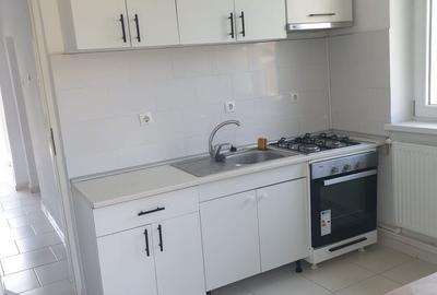 Casă cu 2 camere cu Teren 200 Mp în Central - 2