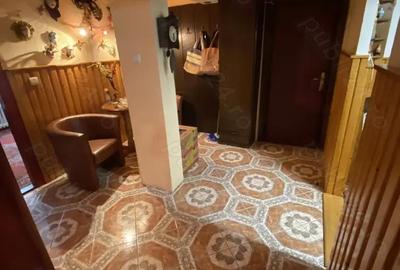 Apartament cu 3 camere decomandat în Carei - 2