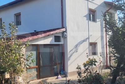 Casă cu 4 camere în Piatra - 10