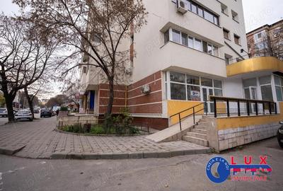 ID 8267 DE INCHIRIAT - Spa?iu comercial ultracentral - 5