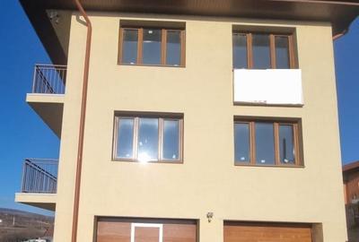 Casă individuală cu 6 camere cu Canalizare în Iris - 2