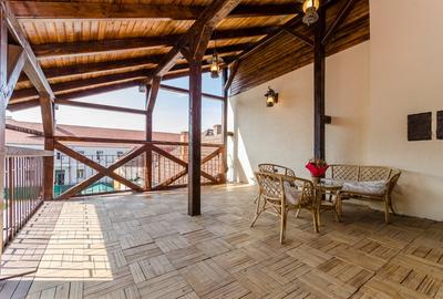Apartament central, 160 mp, curte cu loc de barbeque, terasa - 10