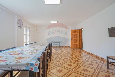 Casă individuală cu 21 camere cu Teren 1137 Mp în Moieciu - 16