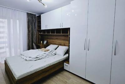 Apartament cu 3 camere decomandat în Nufărul - 8