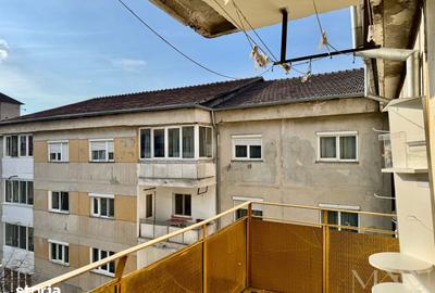Apartament cu 2 camere decomandat în Nufărul - 9