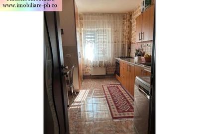 Apartament 4 camere de vanzare: Malu Rosu(stradal),cf.A,dec,2 gr.sanit,centrala Apartament 4 camere de vanzare: Malu Rosu(stradal),cf.A,dec,2 gr.sanit,centrala - 1