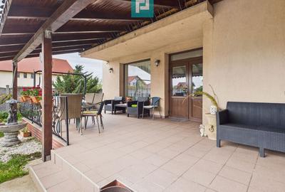 Casă cu 5 camere cu Teren 1049 Mp în Șagu - 5