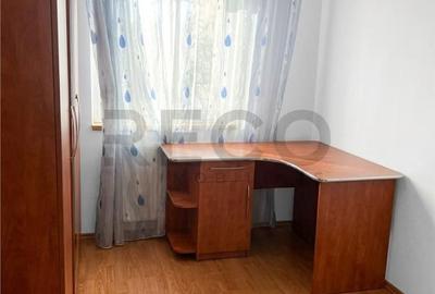Apartament cu 3 camere semidecomandat în Nufărul - 8