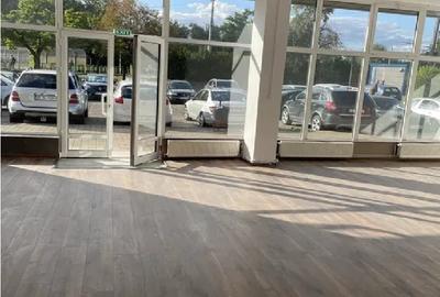 Spatiu comercial Podul de Piatra , 120mp , vitrina generoasa - 2