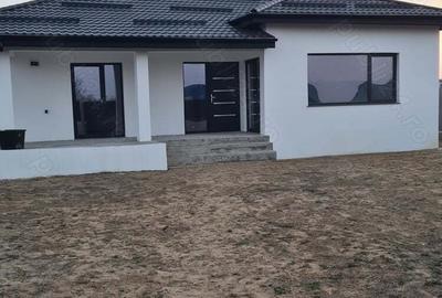 Casă cu 3 camere în Central - 10