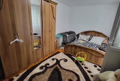 Apartament cu 2 camere decomandat în Lipovei
