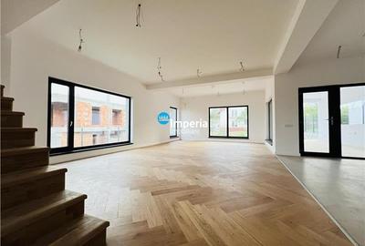 Persoana fizica de vanzare doua VILE DE LUX cu vedere la lac CORBEANCA - 3