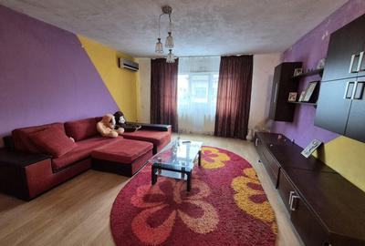 Casă cu 4 camere cu Canalizare în Palazu Mare - 1