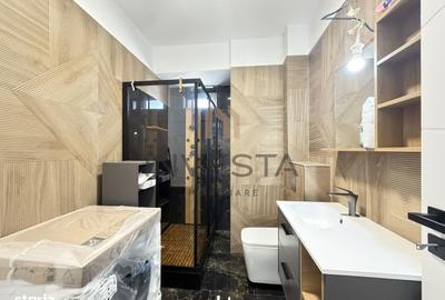 Apartament cu 3 camere semidecomandat, mobilat în Bulgaria