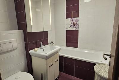 Apartament cu 3 camere semidecomandat în 1 Mai - 2