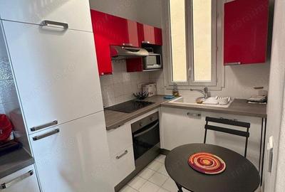 Garsoniera in zona Universitate - 3