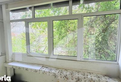 Apartament cu 4 camere decomandat în Rovine - 5