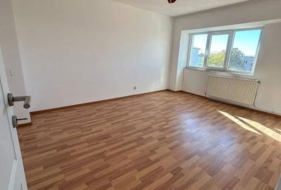 Apartament cu 3 camere decomandat în Central - 4