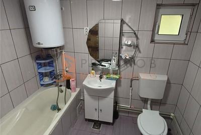 Casă cu 3 camere decomandat în Bălănești - 9