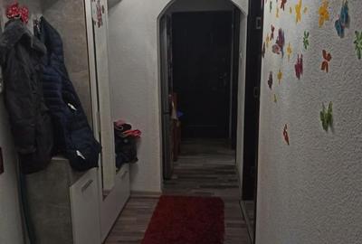 Apartament cu 3 camere decomandat în Micro 13 - 4