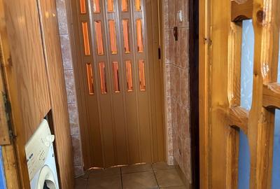Apartament cu 2 camere semidecomandat în 9 Mai - 5