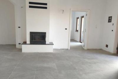 Casa finisata, teren 2500mp, Marginea - 8