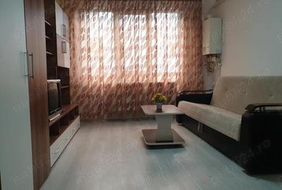 Garsonieră decomandată în Central - 7