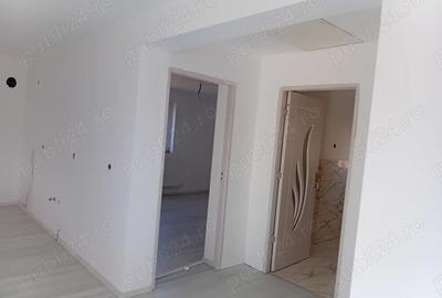 Casă cu Teren 400 Mp în Central - 2