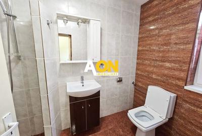 Duplex cu 10 camere cu Canalizare în Central - 12