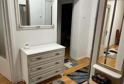 Apartament cu 3 camere decomandat în Central - 2