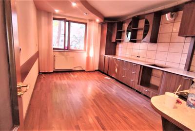 Apartament-Spatiu  Mazepa1 parter - 4