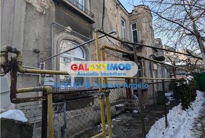 Casă cu 6 camere cu Teren 210 Mp în Timpuri Noi