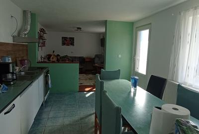 Casă cu 4 camere în Pianu - 2