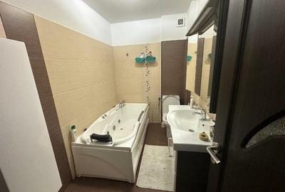 Eroii Revolutiei | 3 Camere 145 MP | Centrala | Balcon | X2 Parcare | - 12