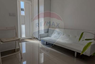 Casă cu 3 camere cu Teren 160 Mp în Central - 10