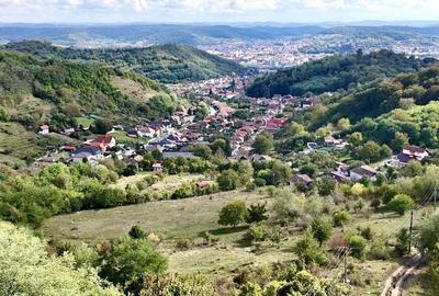 Teren intravilan cu vedere panoramică  4230mp - Mediaș - 1
