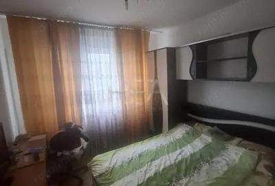 Apartament cu 4 camere decomandat, mobilat în Păcii - 1