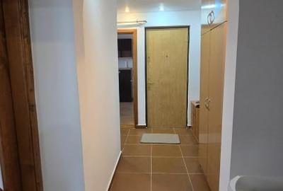 Apartament cu 2 camere decomandat, mobilat în E3 - 7
