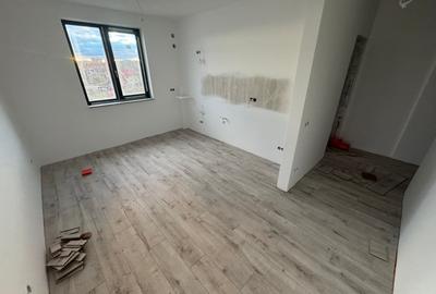 Apartament cu 2 camere semidecomandat în Centura
